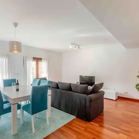 Apartament Modern 2-bedroom 15 Min From Center Amadora