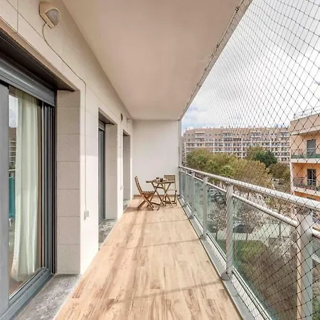 Apartament Modern 2-bedroom 15 Min From Center *