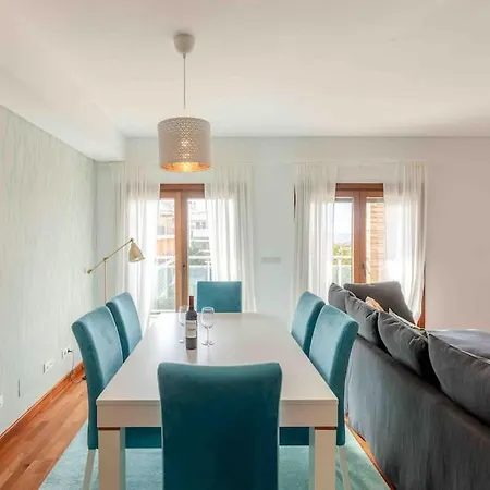 Apartament Modern 2-bedroom 15 Min From Center